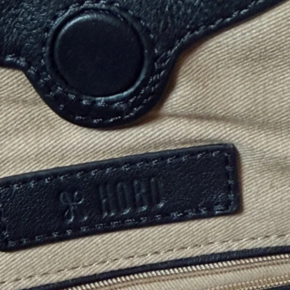 HOBO Black weaved soft pebbled Leather Shoulder Bag - Picture 11 of 16